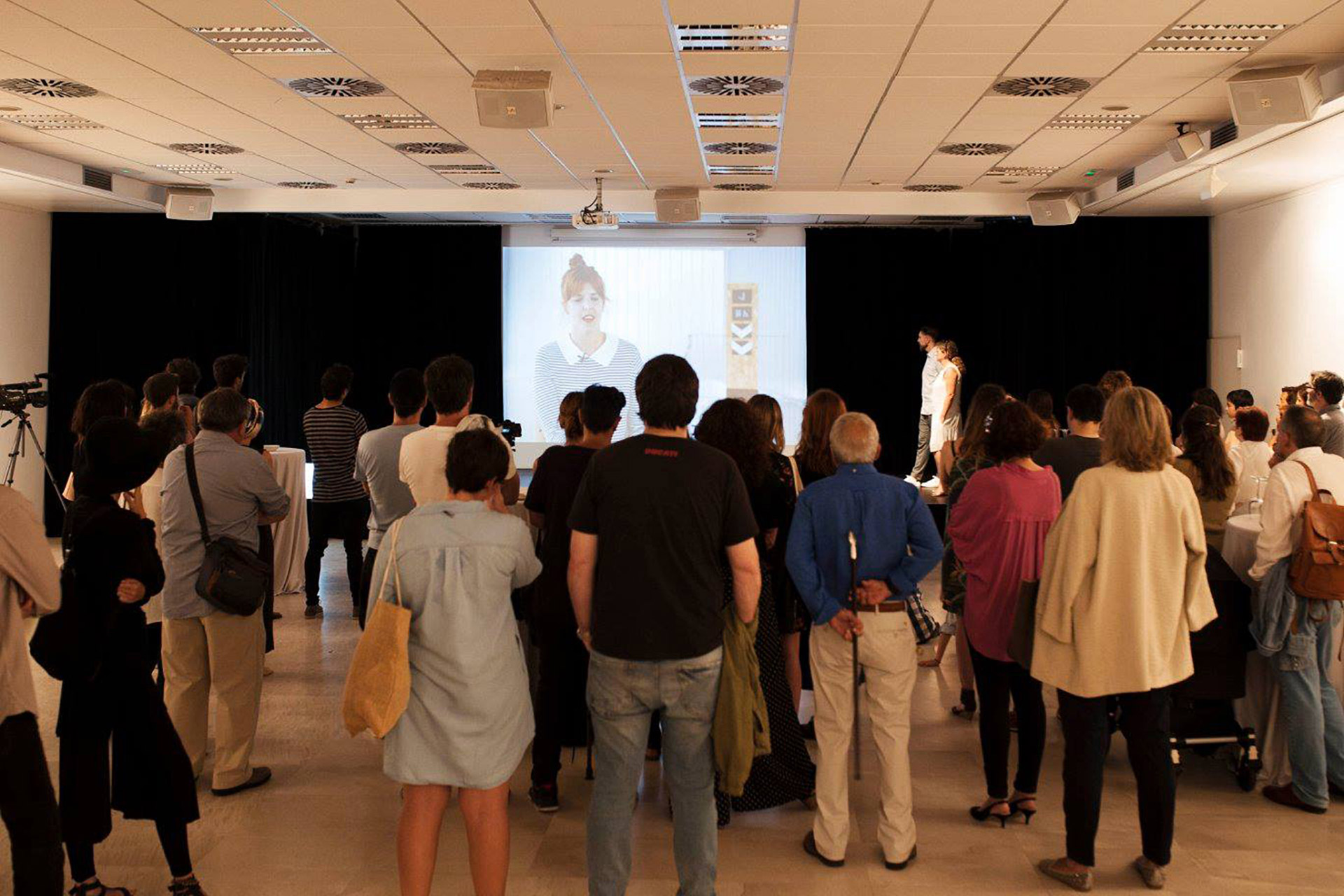 Image of Okendo KE during the exhibition of the international photo exhibition in & at.